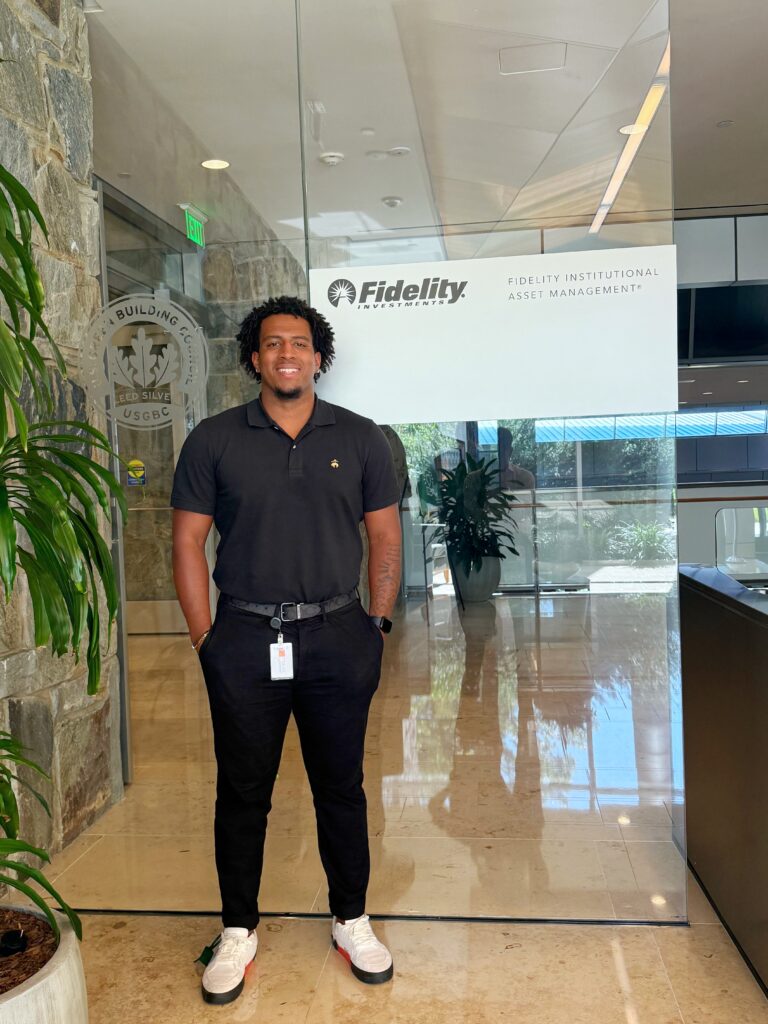 Kenny Andrade '26 featured at his summer internship at Fidelity Investments