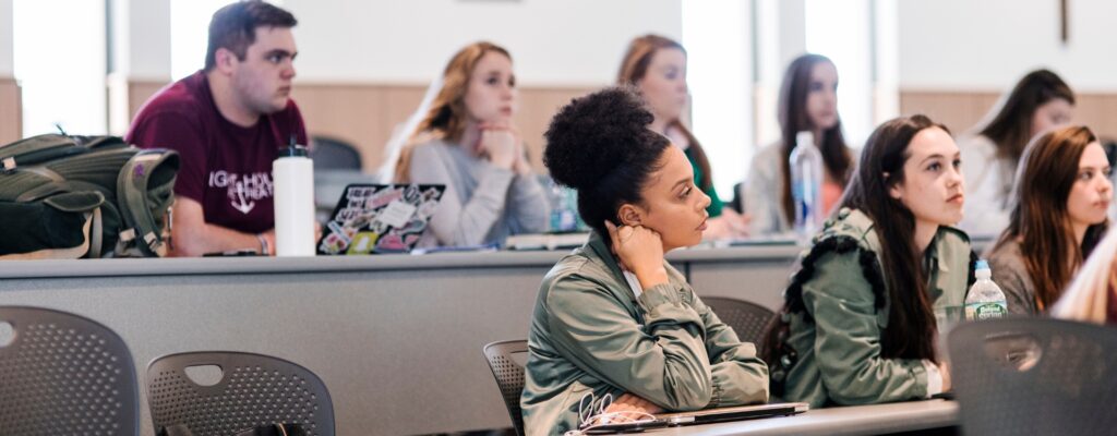 Students in class in Ryan 102